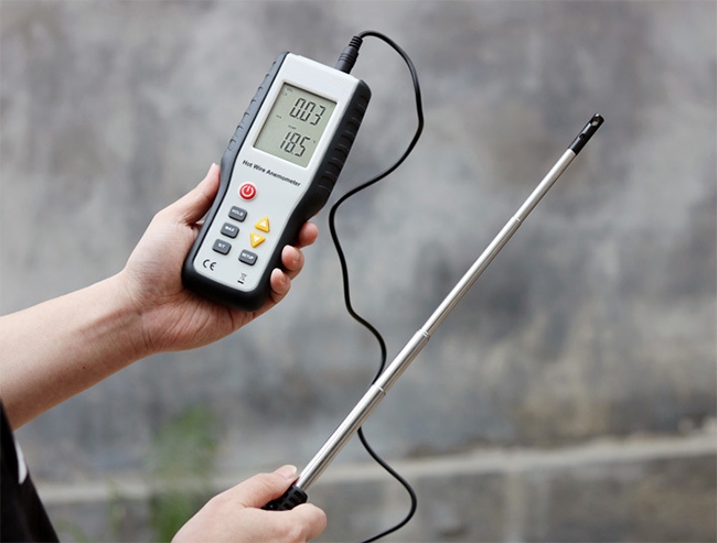 Hot wire anemometer calibration