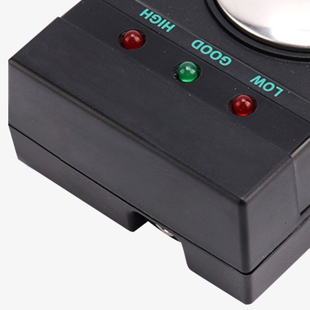 Anti static wrist strap tester with 3 indicator lights