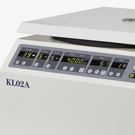 Benchtop centrifuge 4000 rpm digital screen