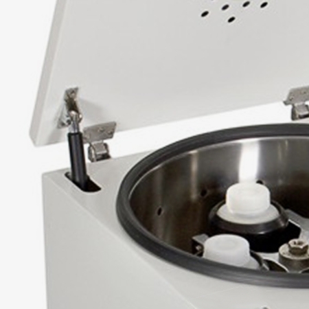 Benchtop centrifuge 5500 rpm hinge