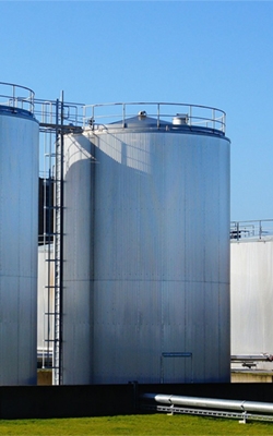 Bimetallic thermometer for tanks