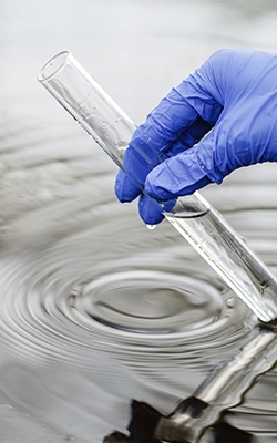 Chlorophyll-a and cyanobacteria tester for water quality monitoring