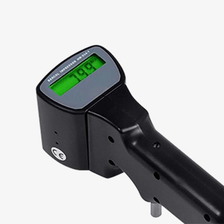 Clear LCD display of portable barcol hardness tester
