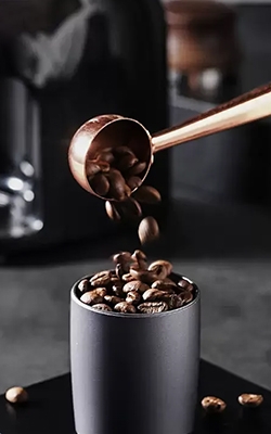 Coffee scale for weighing coffee bean