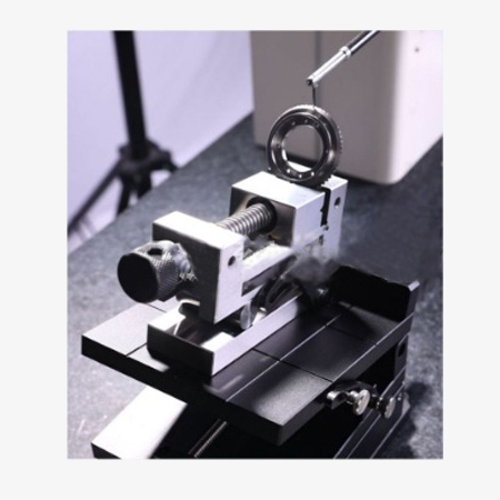 Contact stylus profilometer needle