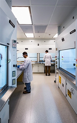 Digital inclinometer for laboratory