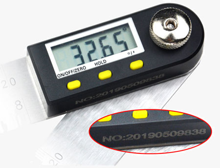 Digital protractor with locking function
