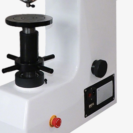 Digital rockwell hardness tester equipped with built in printer