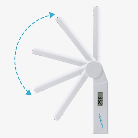 Digital salinometer with foldable design