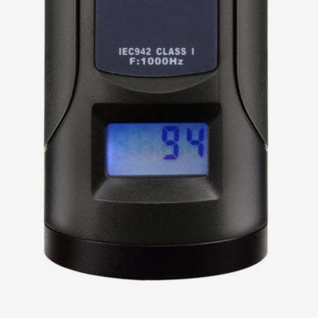 Digital sound level meter calibrator equipped with backlit display