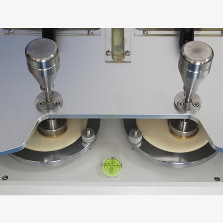 Four-station Martindale abrasion tester feature