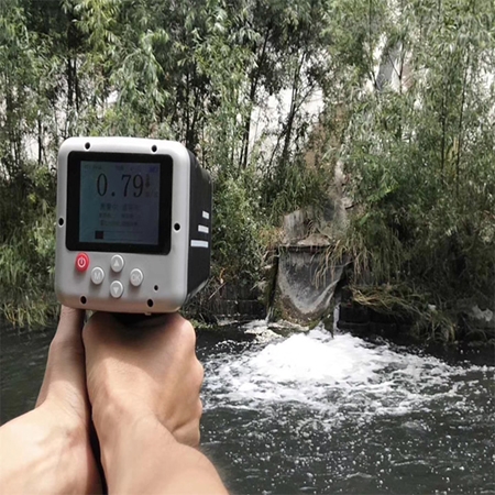 Handheld radar flow meter