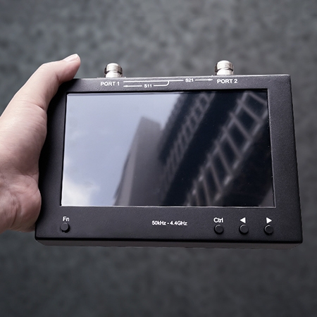 Handheld vector network analyzer screen view