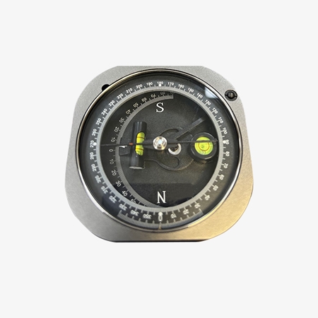 High accuracy magnetic geological compass detail