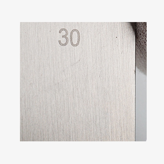 Metric steel gauge block feature