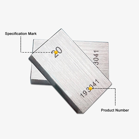 Metric steel gauge block set detail