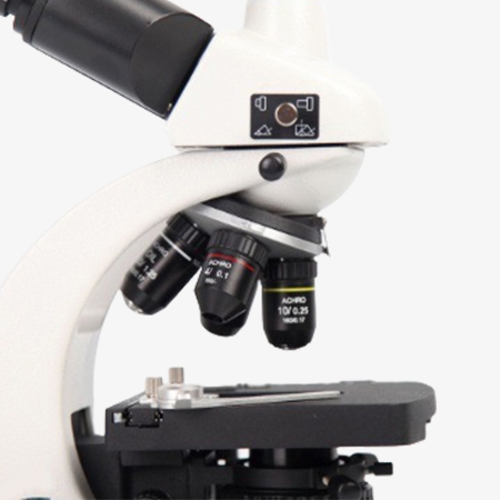 Monocular microscope achromatic objectives