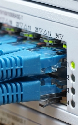 Network cable tester for daily maintenance