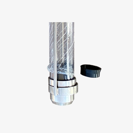 Piston type soil sampler kit has a piston drive system