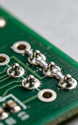 700W Soldering Station Through Hole Soldering