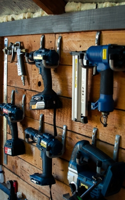 Battery balancer for power tool