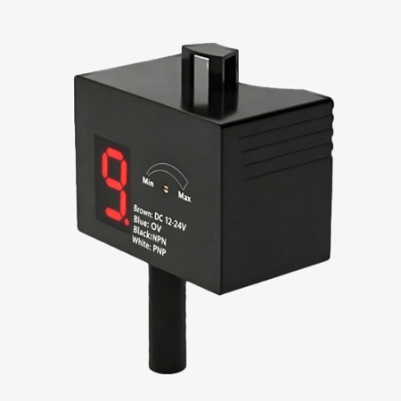 Digital capacitive water level sensors
