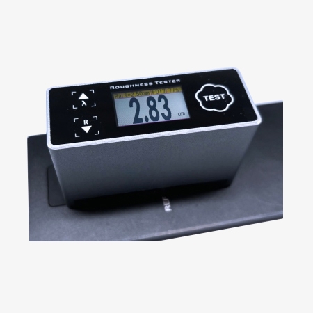 Digital pocket surface roughness tester detail