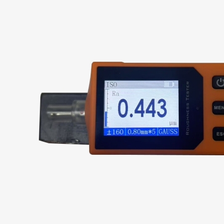 Handheld surface roughness tester detail