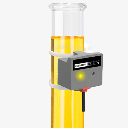 Non contact capacitive liquid level sensor