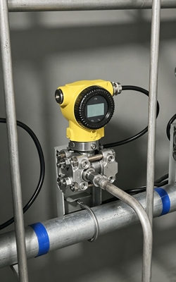 Petroleum process monitoring