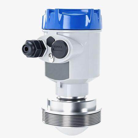 Radar level transmitter for solid image