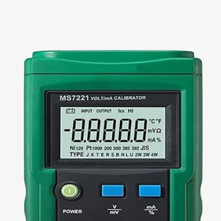 Voltage current calibrator detail