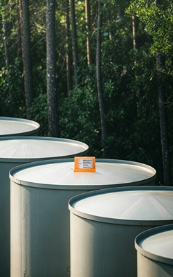 Water storage tank