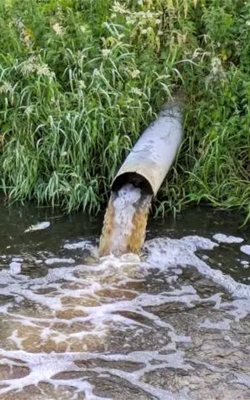 Radar flow meter for wastewater discharge detection