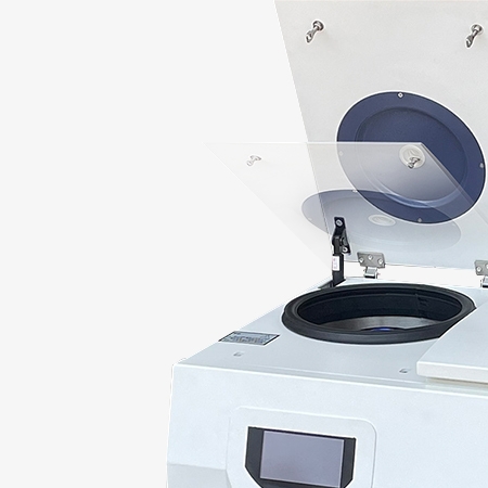 Refrigerated centrifuge stainless steel chamber