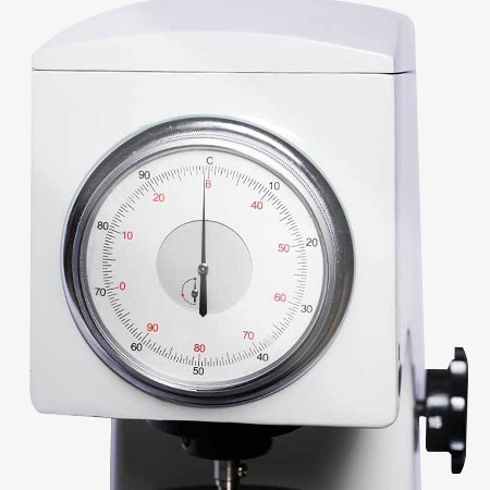 Rockwell hardness tester with dial indicator