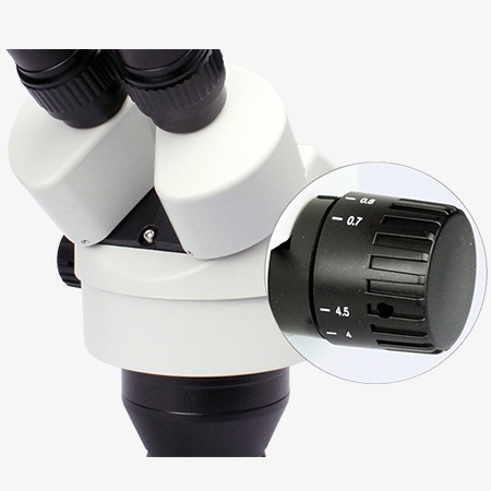 Stereo microscope focusing knob