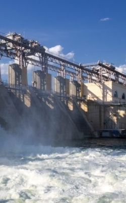 Submersible level transmitter for hydroelectric power station