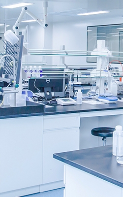 Surface resistance meter for laboratory